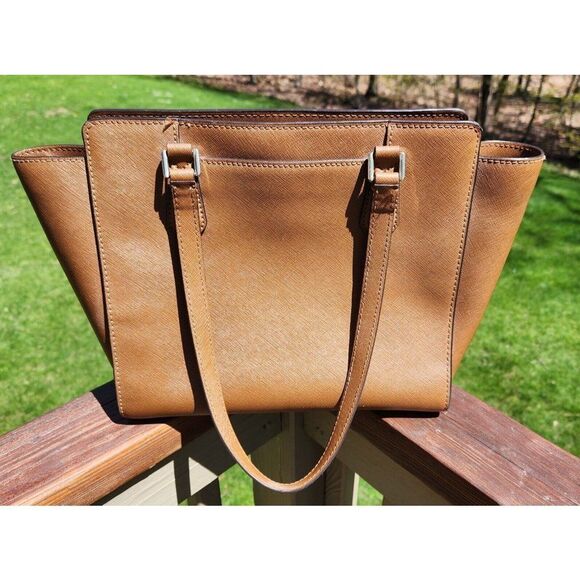 Michael Kors Tote Jet Set Luggage Saffiano Leather Acorn Tan Brown Gold Hardware - Picture 2 of 9